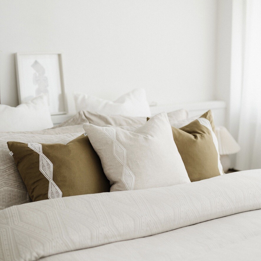 Whakato Cushion Oat and Moss