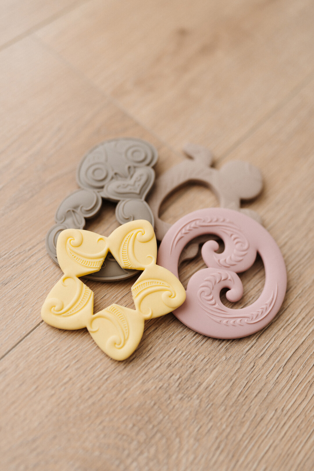 Whetu Teether   lemon 50