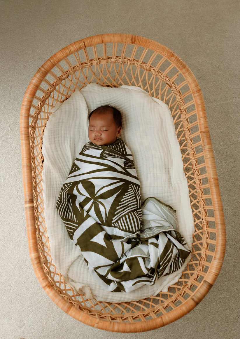 palm green muslin wrap pelebabies