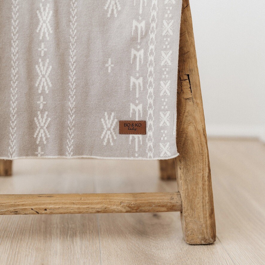 Alofa Blanket pebble 3