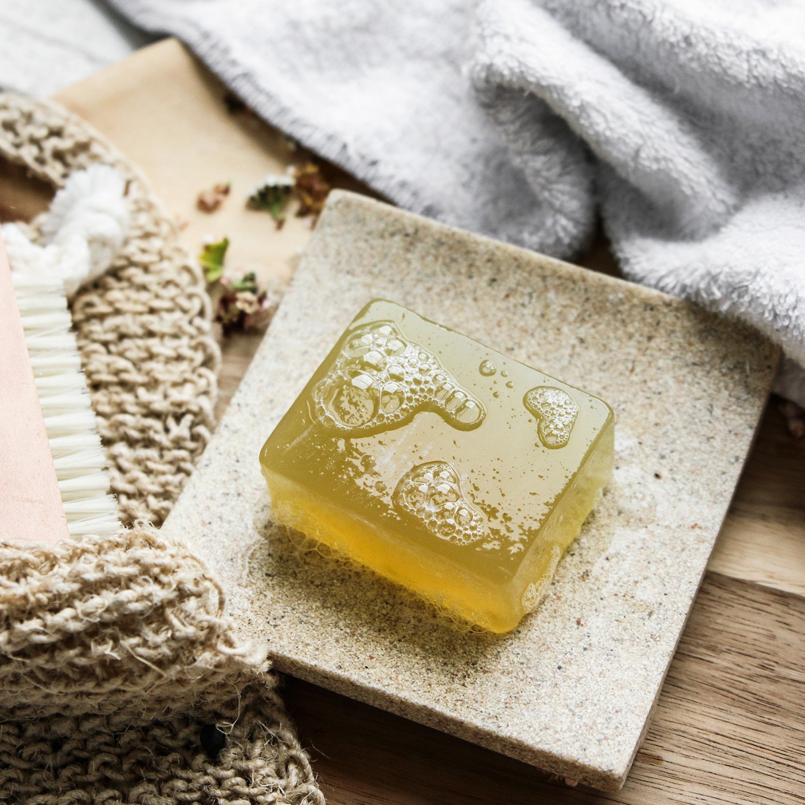 Frankie Apothecary Kawakawa Cleansing Bar Lifestyle Image v2