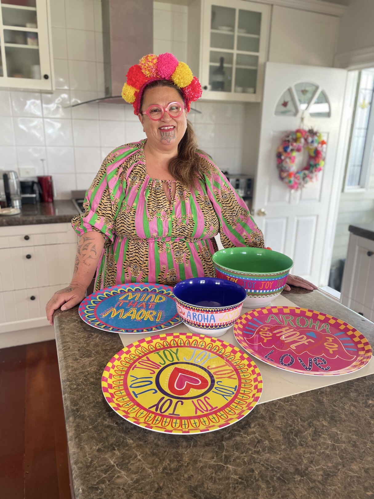 Lissy with serveware v2