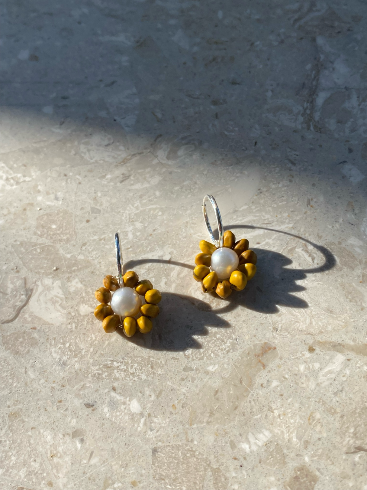 kOWHAI SLEEPER EARRINGS2